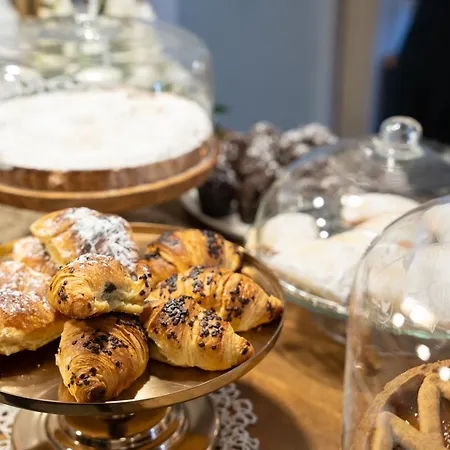 فندق مبيت وإفطار Roby's Boutique - Luxury كاتانيا