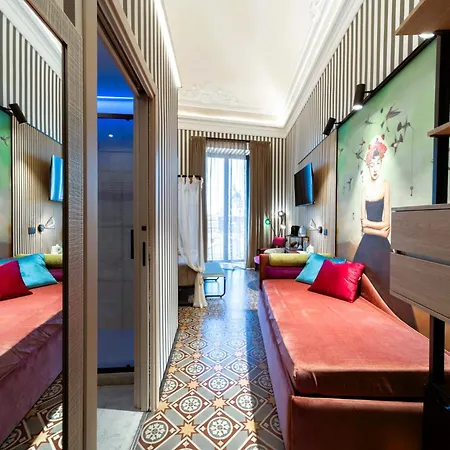 فندق مبيت وإفطار Roby's Boutique - Luxury