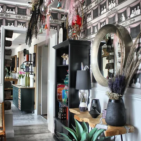Roby's Boutique - Luxury Bed & Breakfast *